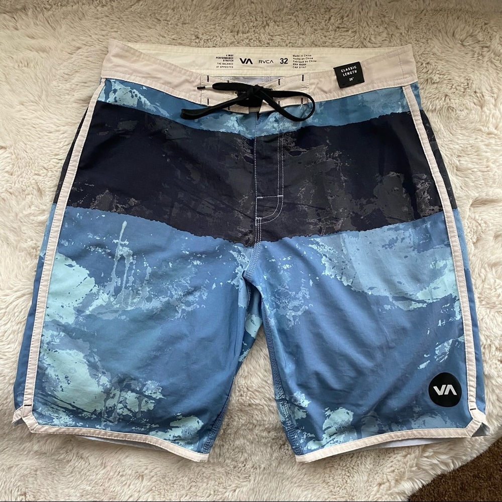 RVCA Men’s size 32 board shorts